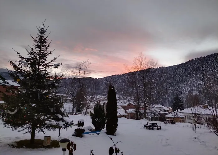 Sunny Eagle Rock 벨리 이스카르